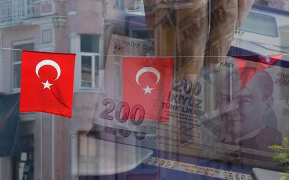 DW: Ωρολογιακή βόμβα η τουρκική οικονομία – Η εμπιστοσύνη των επενδυτών χάνεται
